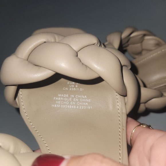 H&M Tan Braided Slip-in Sandals 6 - Picture 6 of 7